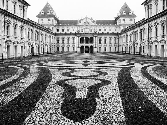 Inspiring Symmetrical Photography Inspiring Symmetrical Photography