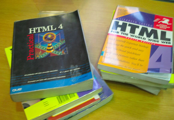 Featured Image - HTML4.0 books for coding websites development