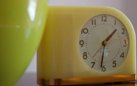 retro ticker clock featured image